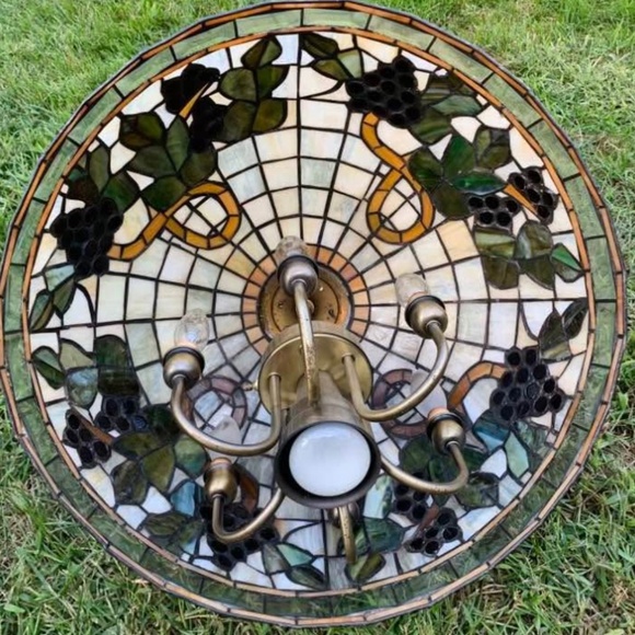 Stained Leaded Glass Grape & Vine Tiffany Style Hanging Light Chandelier 7 Light - Picture 2 of 5